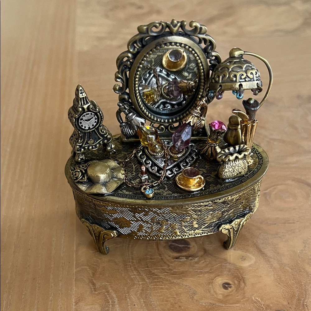Vintage Christhomas Corp brass jewellery Vanity Trinket Box